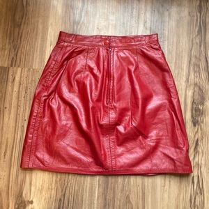 VINTAGE 80s Red Leather Skirt-size 0-2